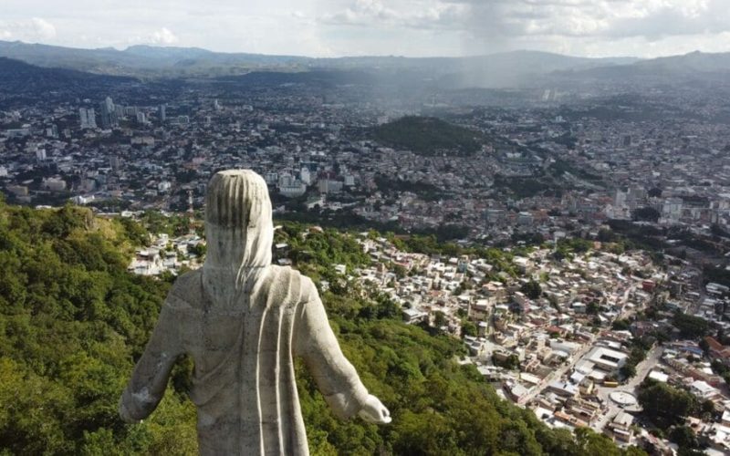 Economía y Rixi Moncada: una mirada a sus declaraciones