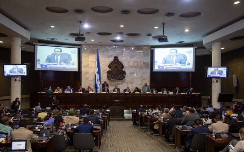 Honduras: Comisión Permanente del Congreso y el Poder de LIBRE