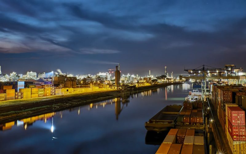 ¿Cómo funciona el proteccionismo comercial?